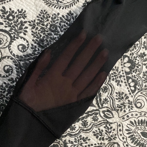 Lululon black high rise sheer leggings - Picture 4 of 4